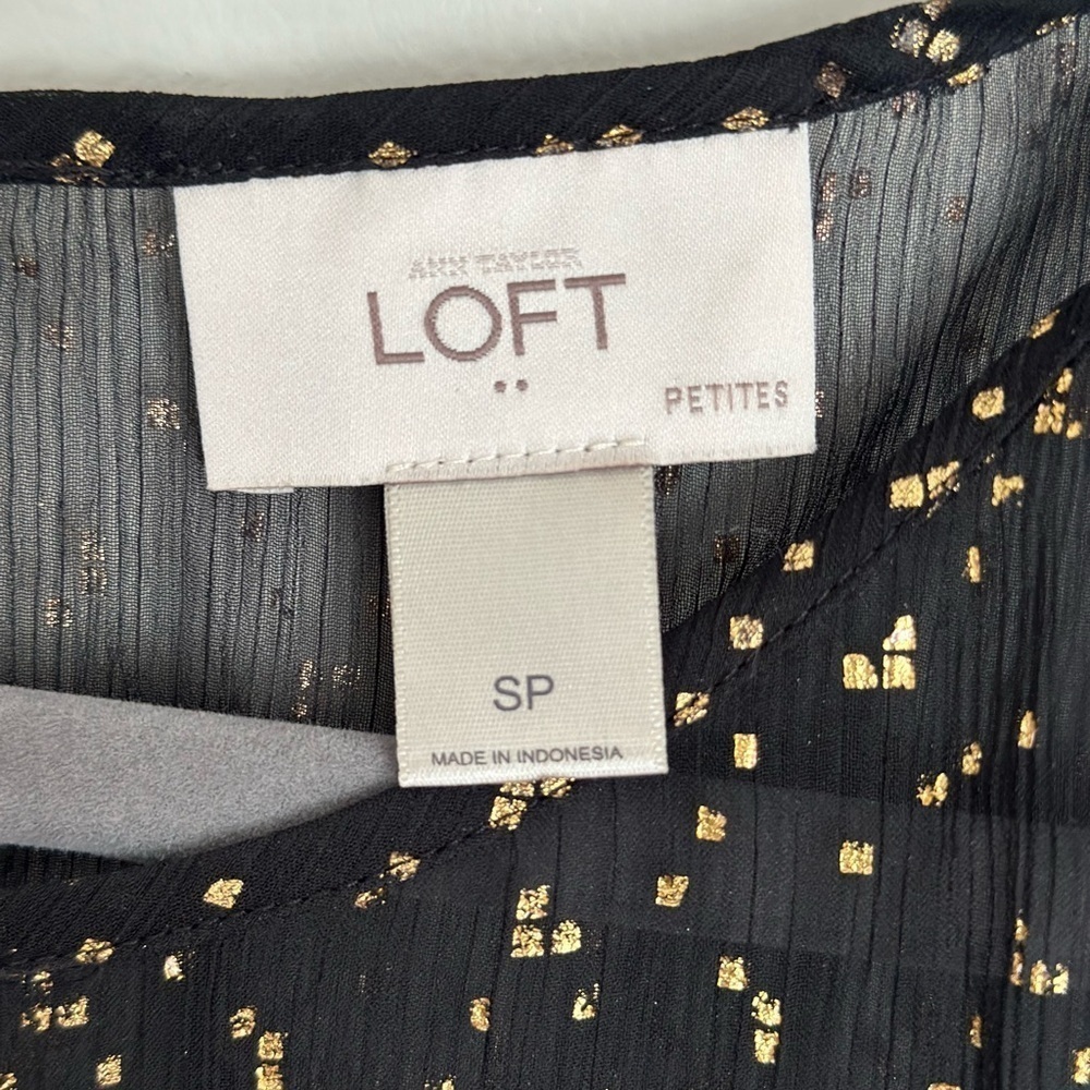 LOFT Sleeveless Gold Metallic Fleck Black Sheer Tiered Top Size Small Petite - Picture 3 of 6